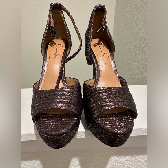 Jessica Simpson platform heels - Picture 6 of 10